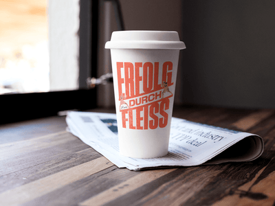 Coffee-to-Go Becher mit Abdeckung | Erfolg durch Fleiss