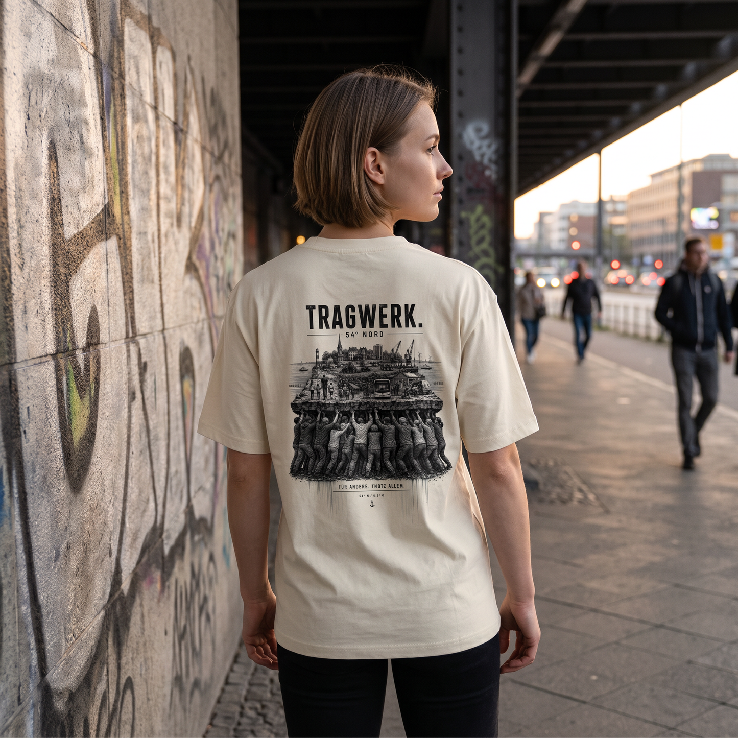 TRAGWERK. 54° Nord Heavy T-Shirt – Creme