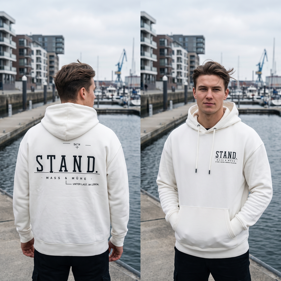 Getragener STAND. Ultra Heavy Hoodie in Gischt mit großem Rückenprint in nordischer Hafenatmosphäre